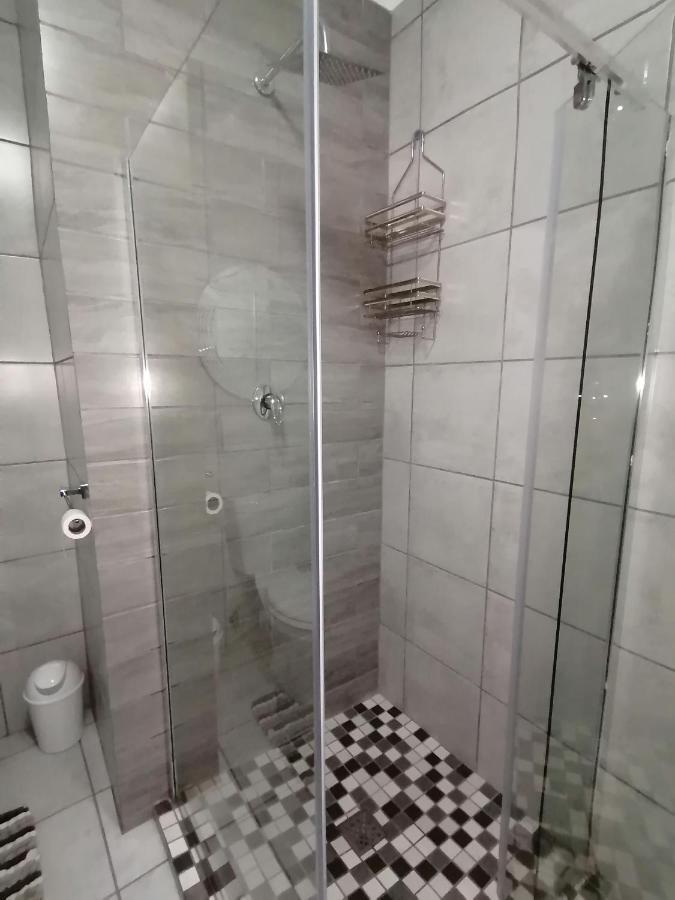 Roxy'S Rest Guest House Vanderbijlpark Luaran gambar