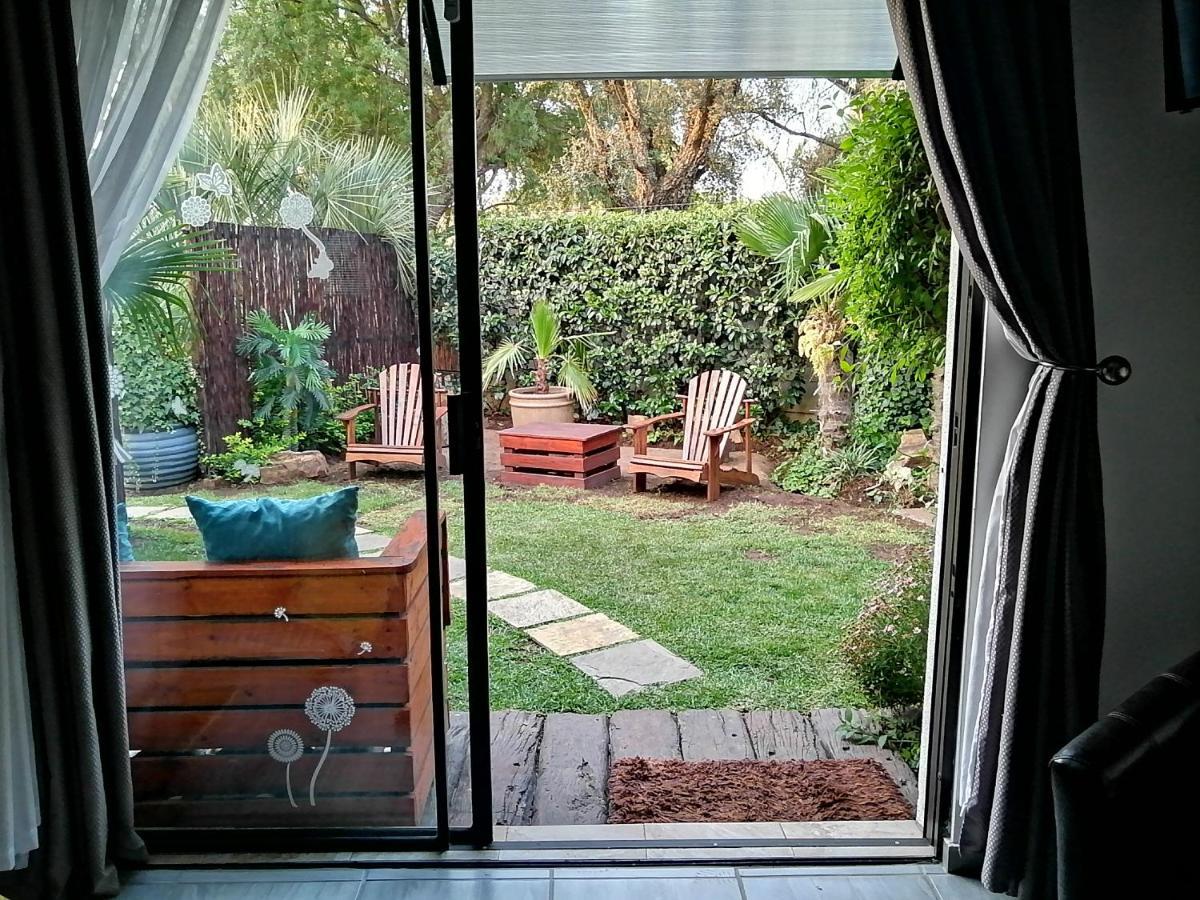 Roxy'S Rest Guest House Vanderbijlpark Luaran gambar
