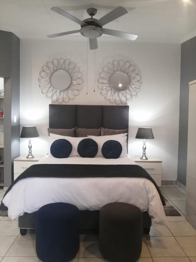 Roxy'S Rest Guest House Vanderbijlpark Luaran gambar