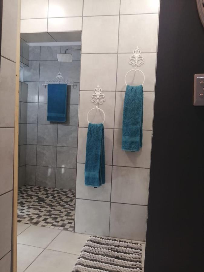 Roxy'S Rest Guest House Vanderbijlpark Luaran gambar