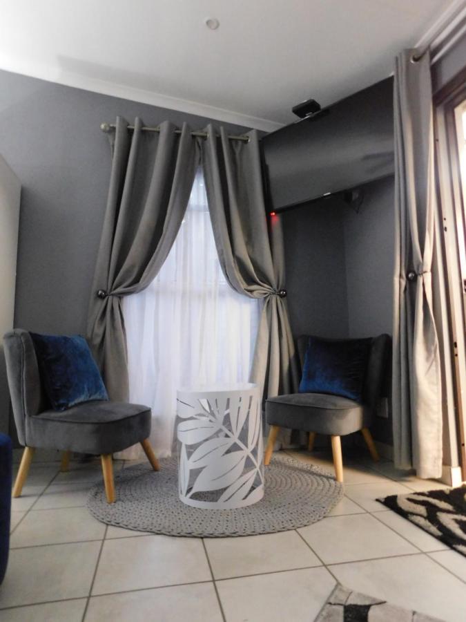 Roxy'S Rest Guest House Vanderbijlpark Luaran gambar