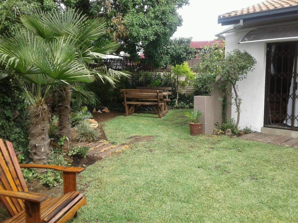 Roxy'S Rest Guest House Vanderbijlpark Luaran gambar